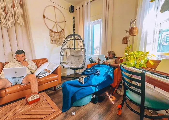 Ith San Diego Mission Beach Backpacker Hostel